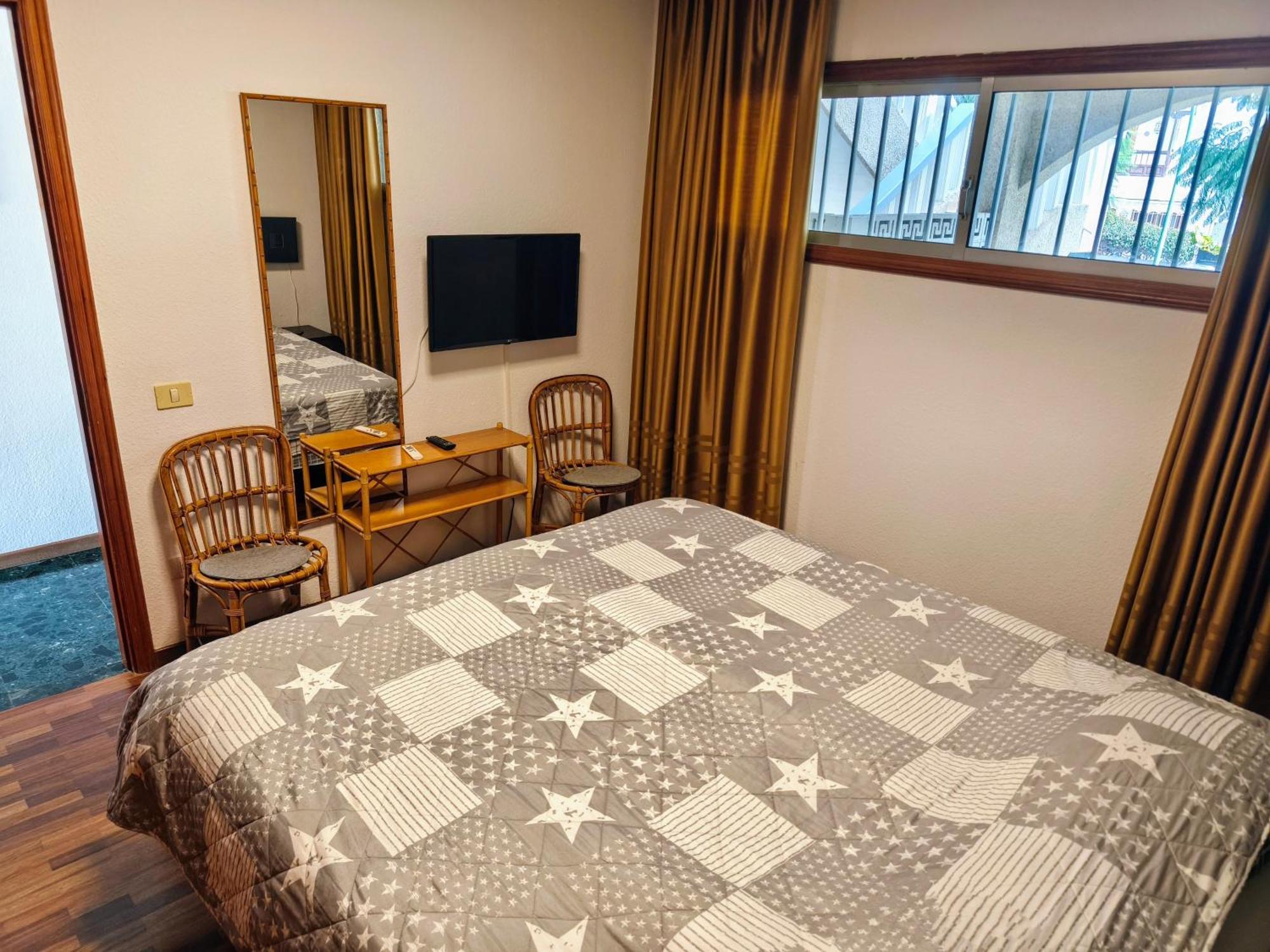 Апартаменти Elegant And Peaceful Aparments With Pool And Garden Пуерто-де-ла-Крус Екстер'єр фото